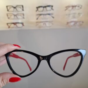 Armação Gatinho Retro Preto / Vermelho Feminino - Monte Seus Óculos