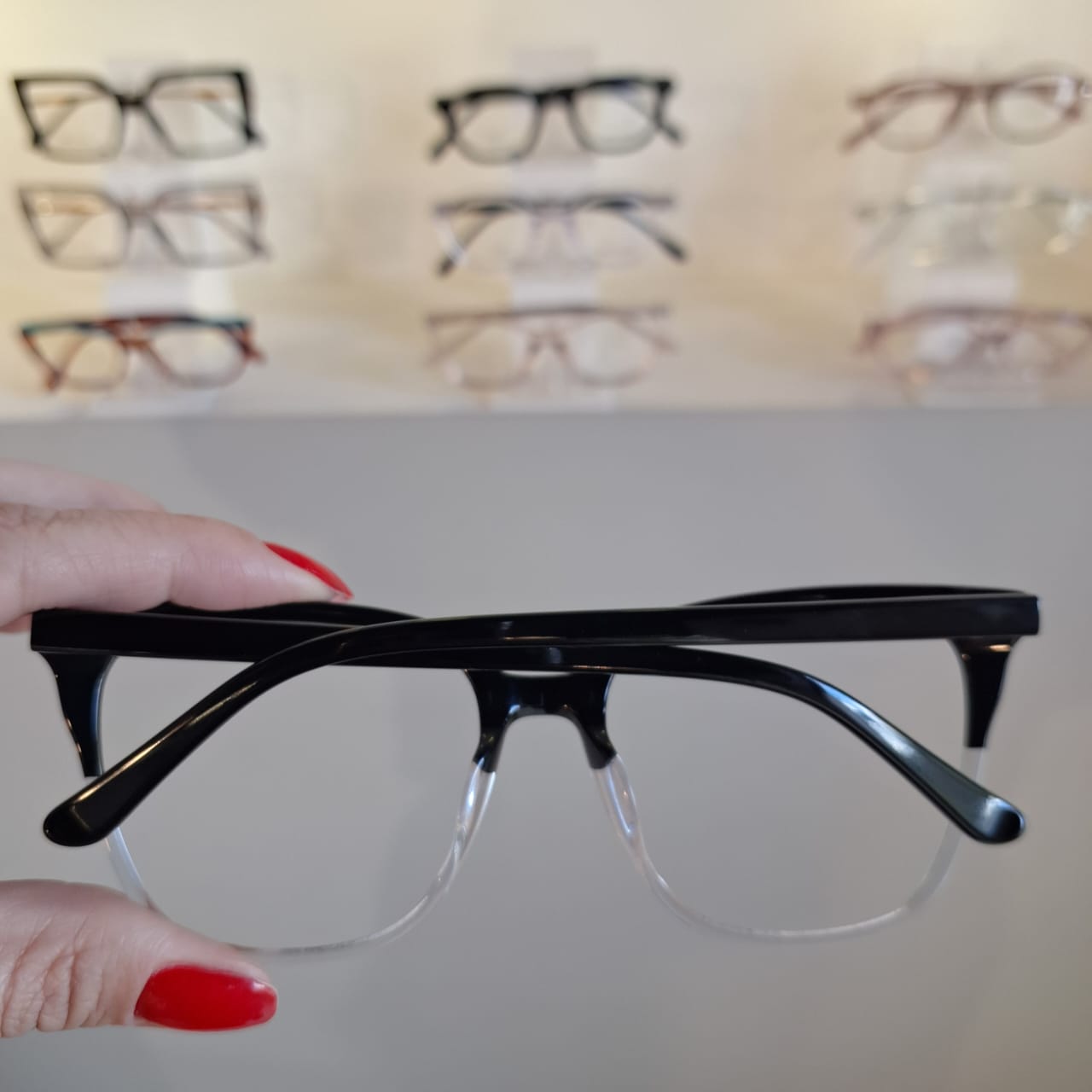 Armação Quadrado Preto Feminino - Monte Seus Óculos - Imagem 2