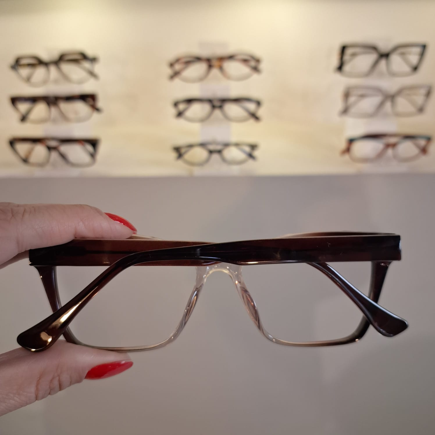 Armação Retangular Marrom Degrade Feminino - Monte Seus Óculos - Imagem 2