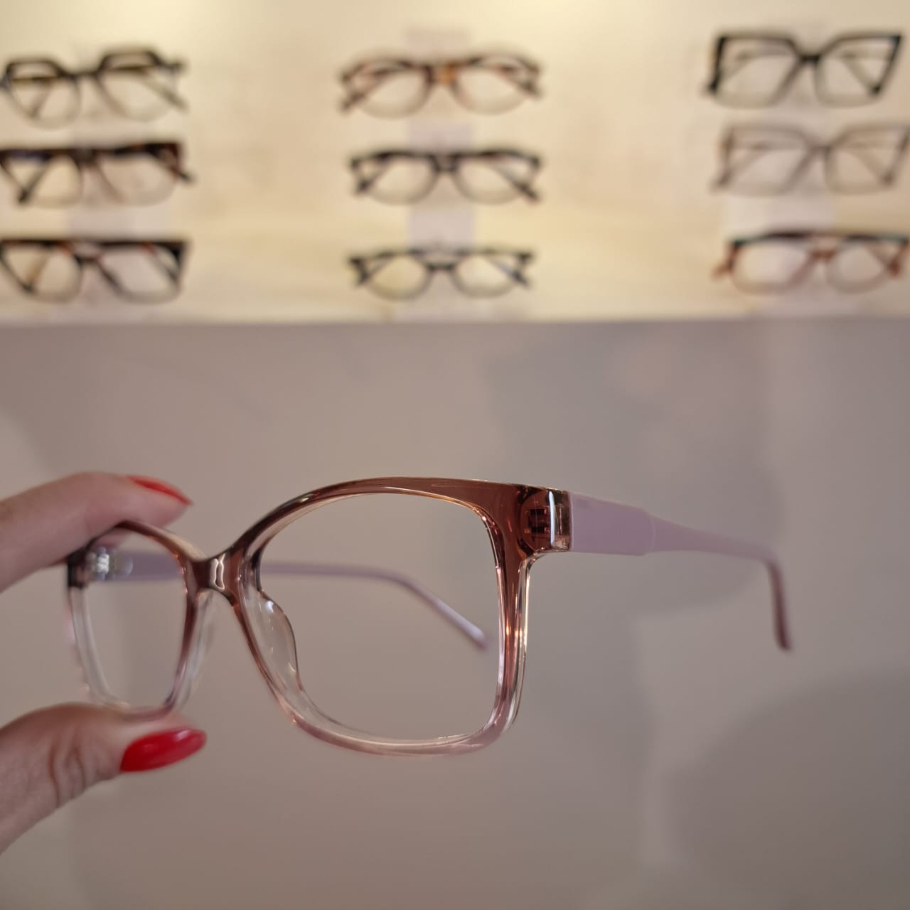 Armação Retangular Marrom Degrade Feminino - Monte Seus Óculos - Imagem 3