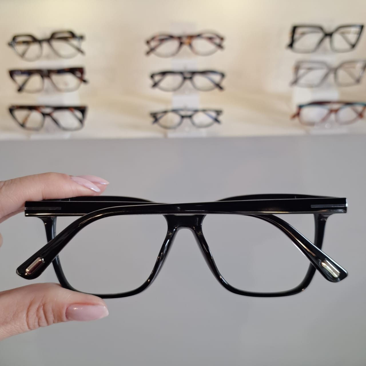 Armação Retangular Preto Feminino - Monte Seus Óculos - Imagem 2
