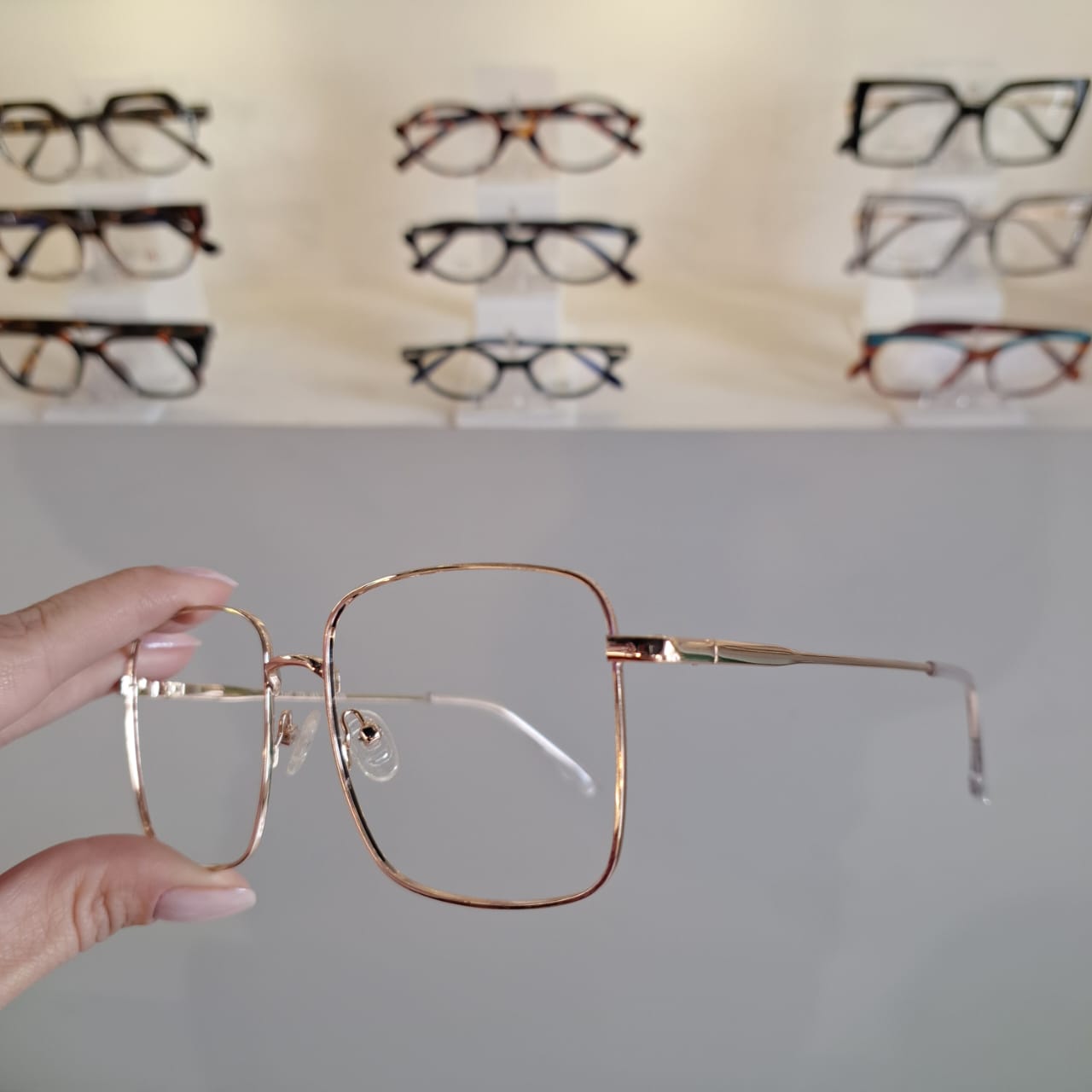 Armação Quadrado Dourado Feminino - Monte Seus Óculos 5913 - Imagem 3