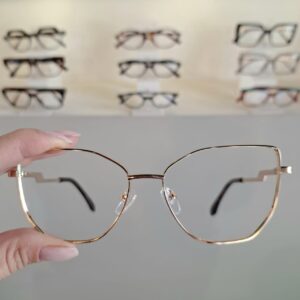 Armação Gatinho Dourado Feminino - Monte Seus Óculos