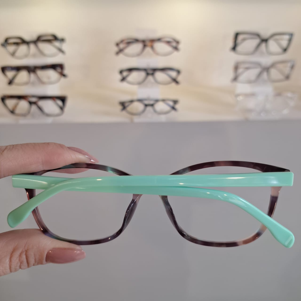 Armação Retangular Marrom / Verde Feminino - Monte Seus Óculos - Imagem 2