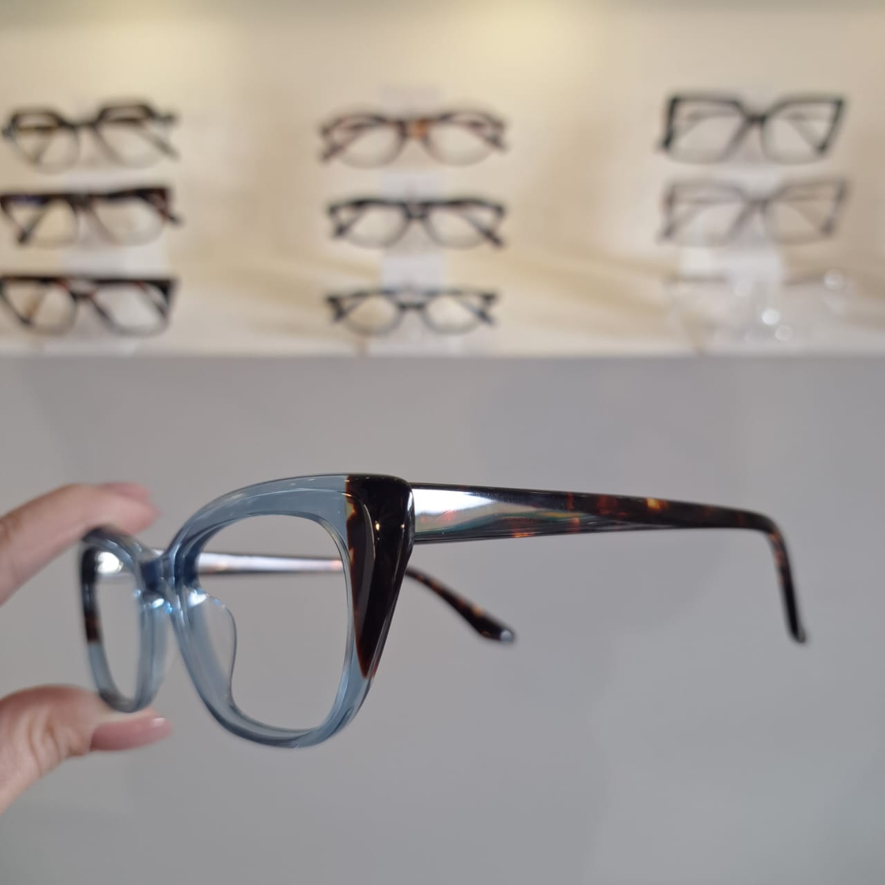 Armação Gatinho Azul / Demir Feminino - Monte Seus Óculos - Imagem 3