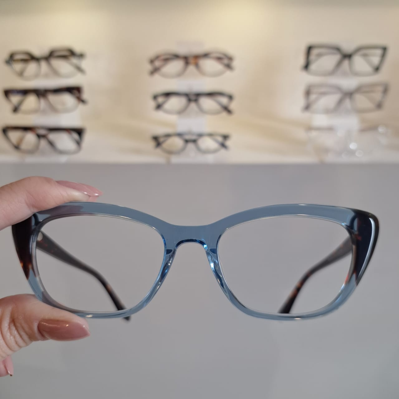 Armação Gatinho Azul / Demir Feminino - Monte Seus Óculos