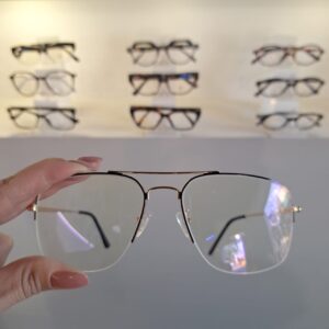 Armação Aviador Quadrado Preto / Dourado Masculino - Monte Seus Óculos