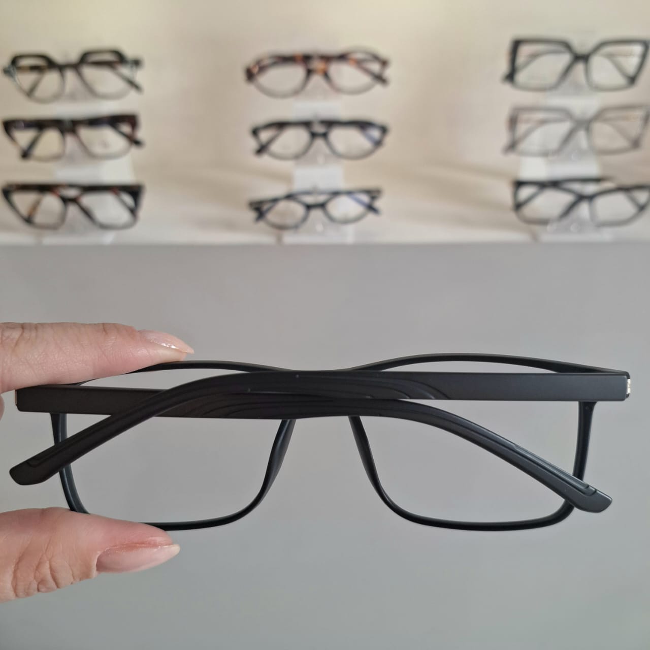 Armação Retangular Preto Masculino - Monte Seus Óculos - Imagem 2