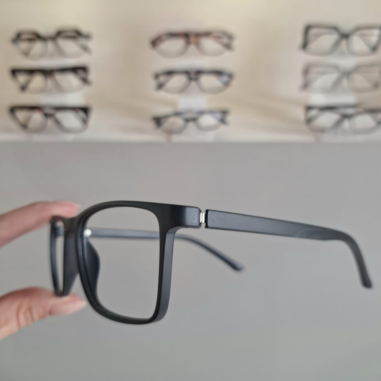 Armação Retangular Preto Masculino - Monte Seus Óculos - Imagem 3