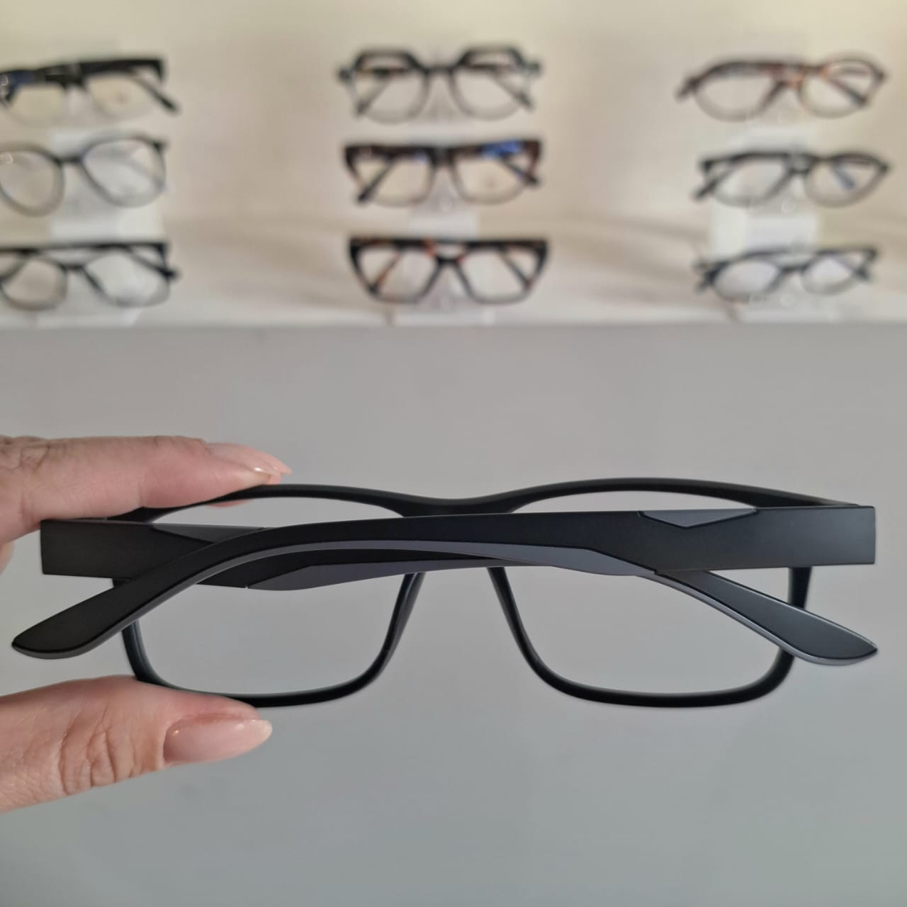Armação Retangular Preto Masculino - Monte Seus Óculos - Imagem 2