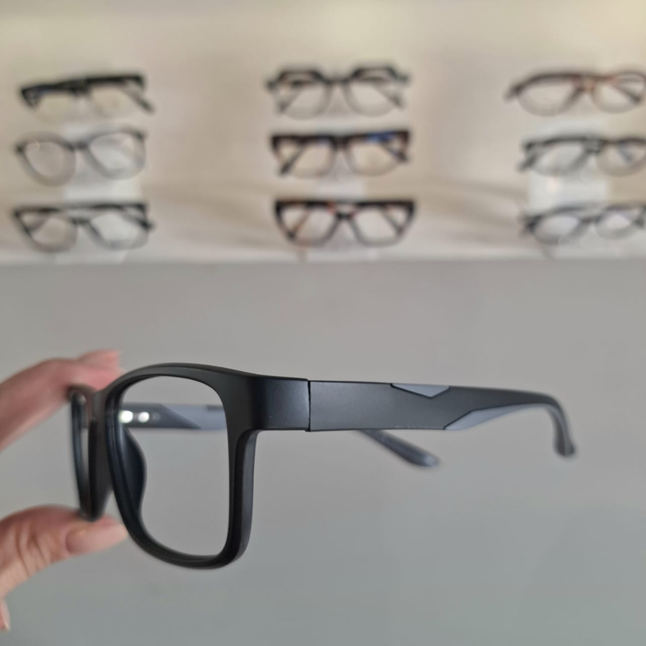 Armação Retangular Preto Masculino - Monte Seus Óculos - Imagem 3