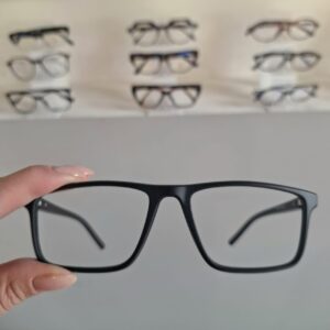 Armação Retangular Preto Masculino - Monte Seus Óculos