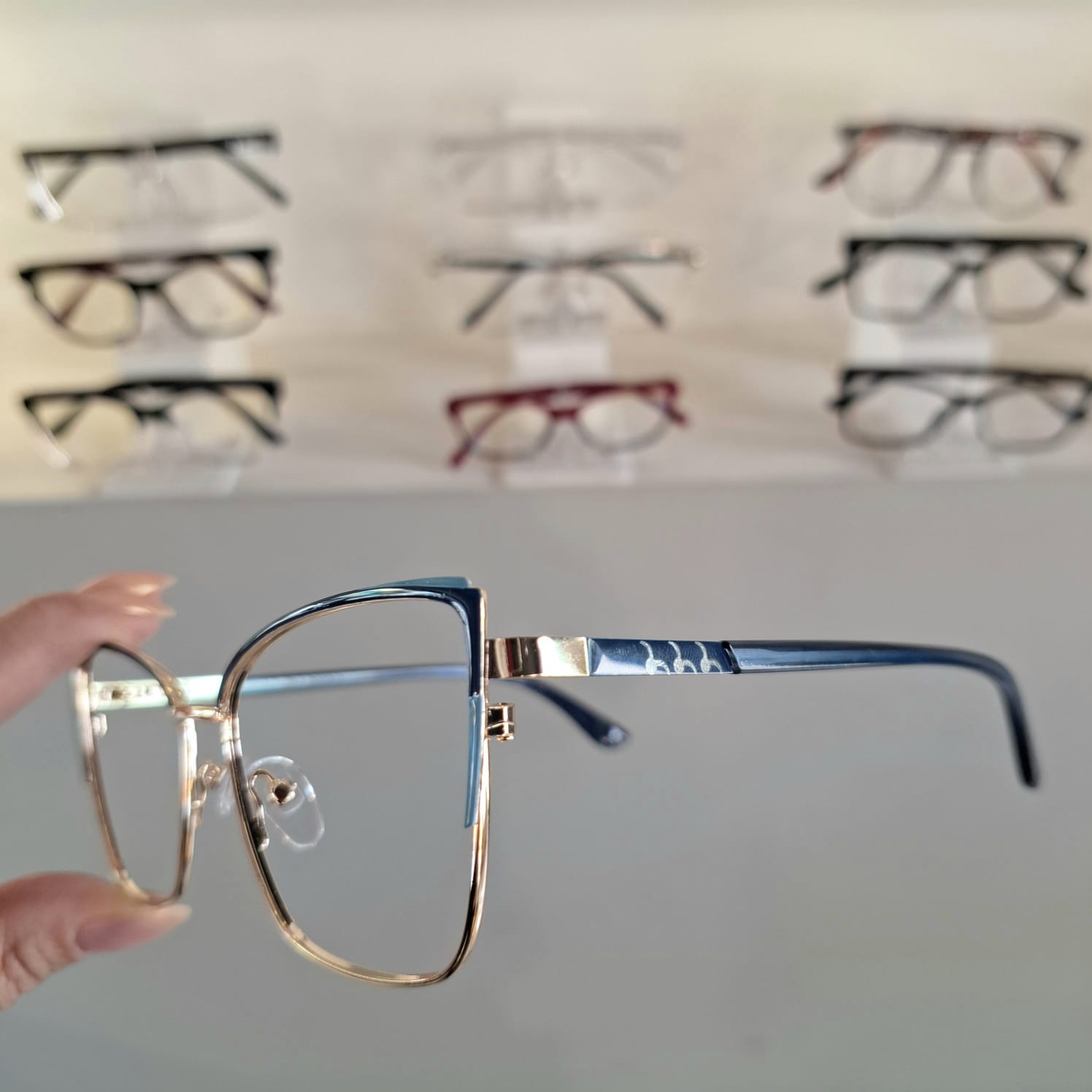 Armação Quadrado Azul / Dourado Feminino - Monte Seus Óculos - Imagem 3