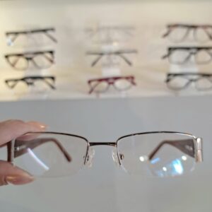 Armação Retangular Marrom Feminino - Monte Seus Óculos