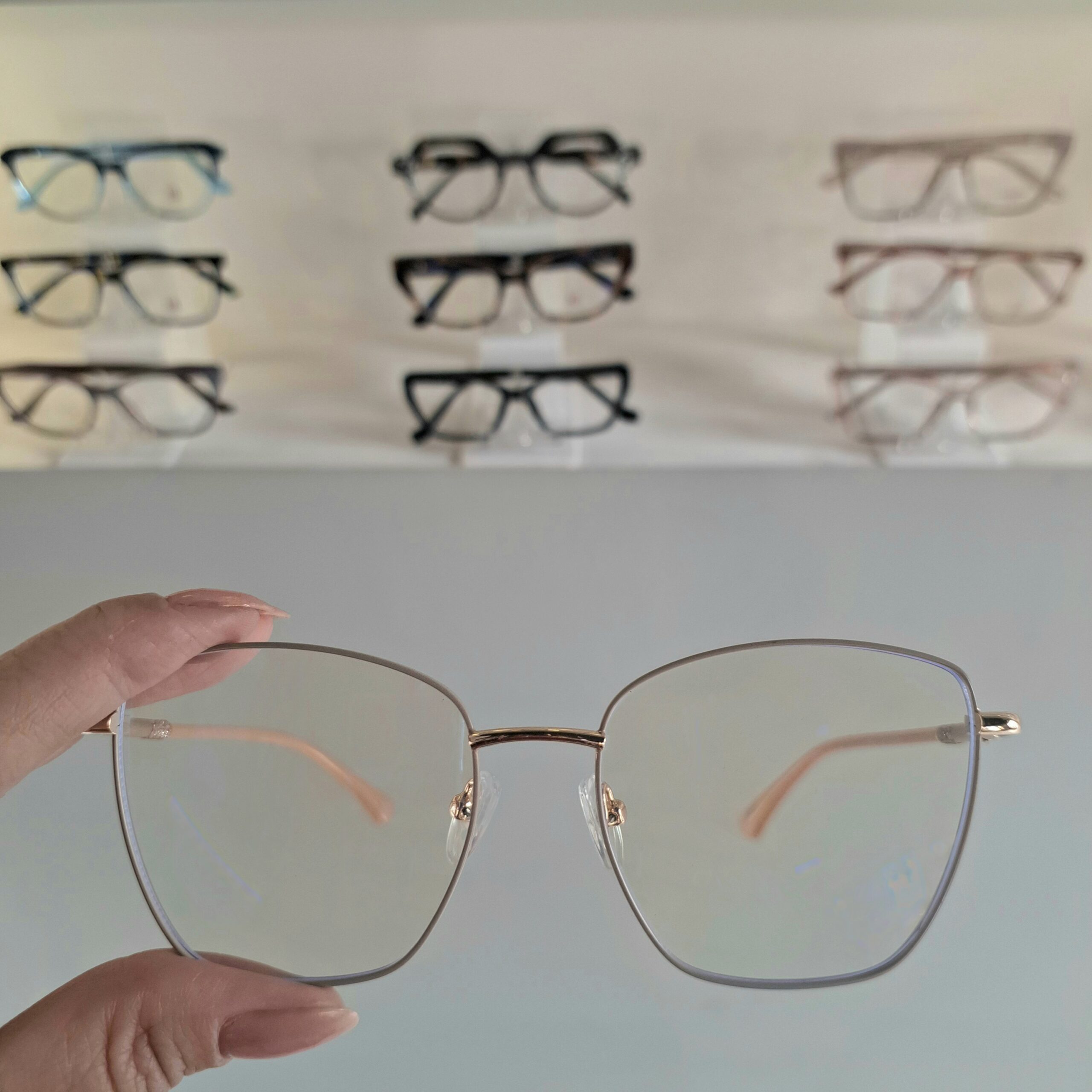 Óculos Quadrado Metal Feminino 8613 Nude/Dourado